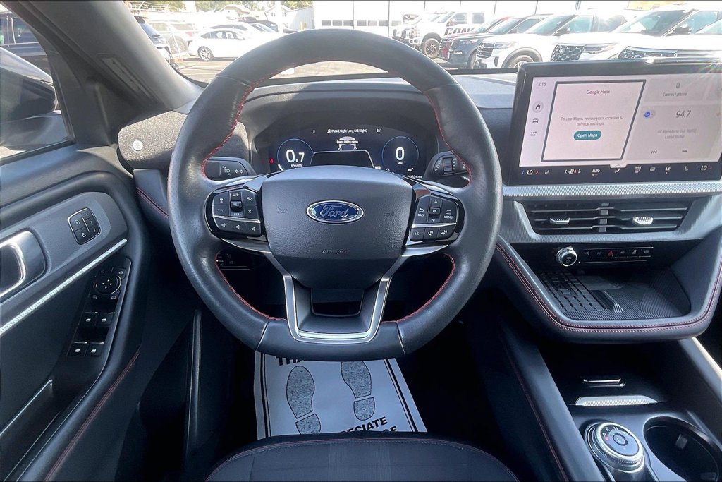 Certified 2025 Ford Explorer ST-Line w/ Premium Package AWD/4WD image 4