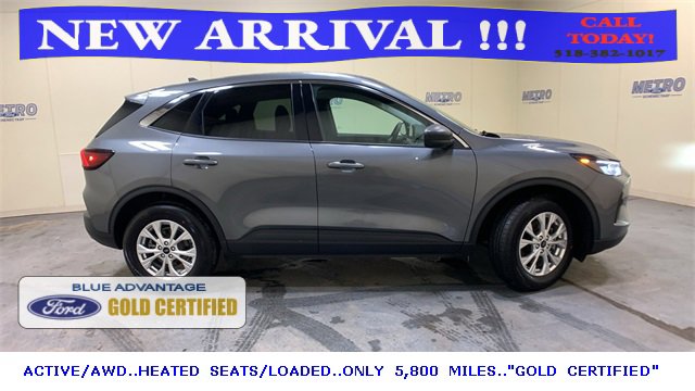 Certified 2023 Ford Escape Active image 3