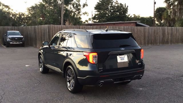 Certified 2022 Ford Explorer XLT w/ Equipment Group 202A image 3