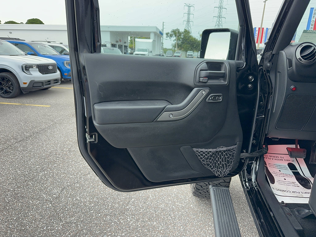 Used 2017 Jeep Wrangler Unlimited Sport w/ Quick Order Package 24S AWD/4WD image 9