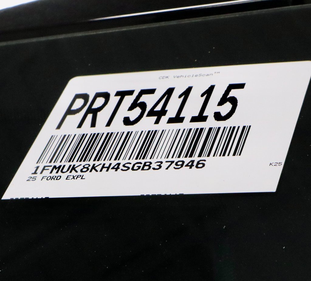 Certified 2025 Ford Explorer ST-Line w/ ST-Line Street Pack image 33