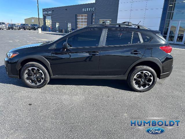 Used 2021 Subaru Crosstrek 2.0i image 2