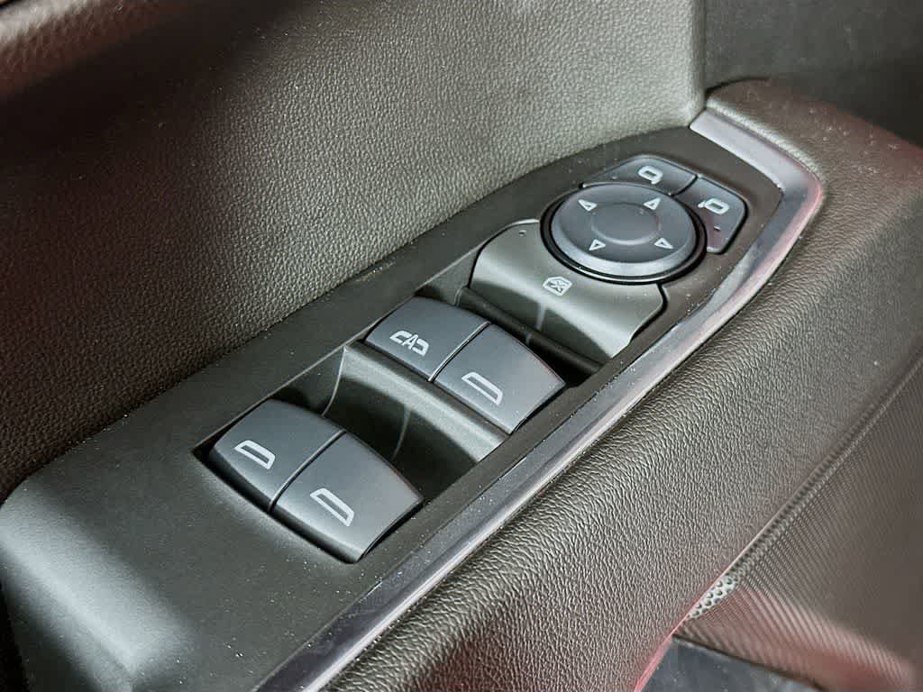 Used 2025 Chevrolet Silverado 1500 LT AWD/4WD image 30