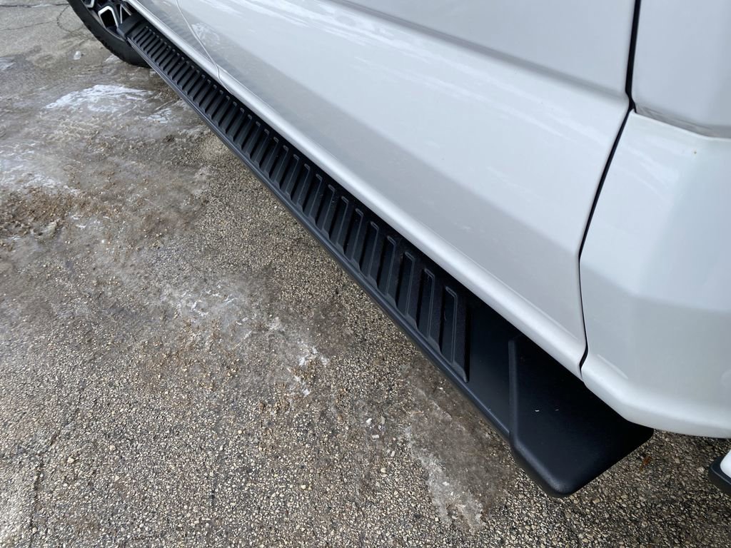 Certified 2022 Ford F150 XLT w/ Equipment Group 302A High image 45