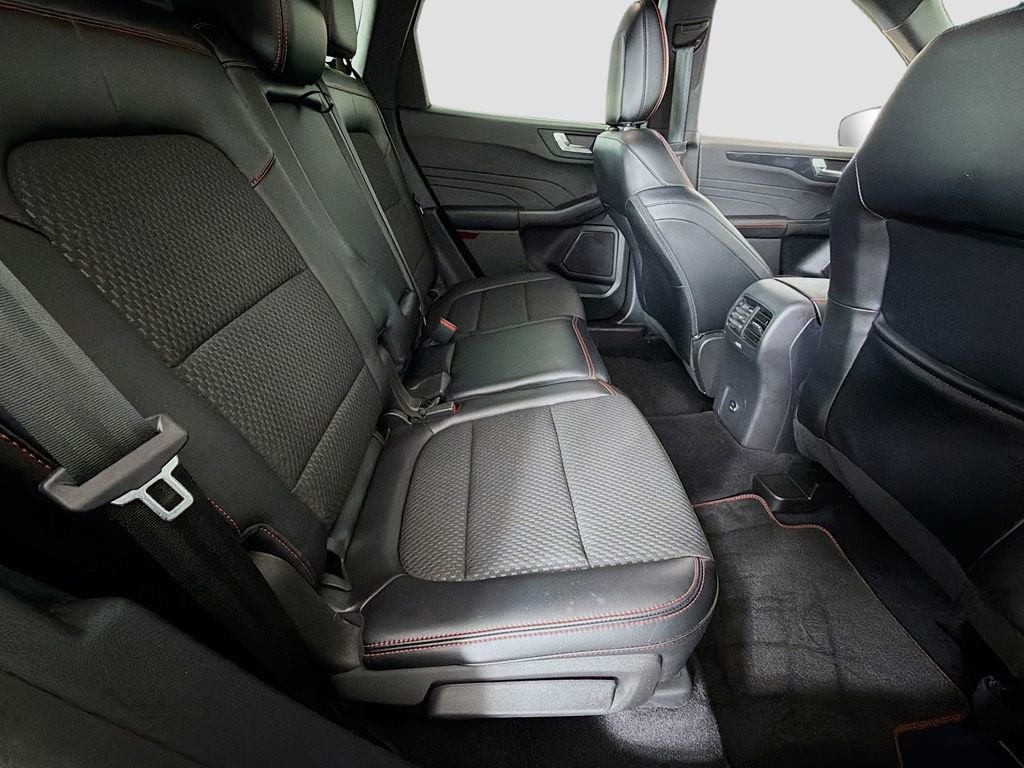 Certified 2023 Ford Escape ST-Line AWD/4WD image 22