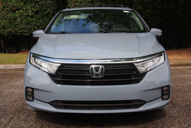 Used 2024 Honda Odyssey Elite image 3