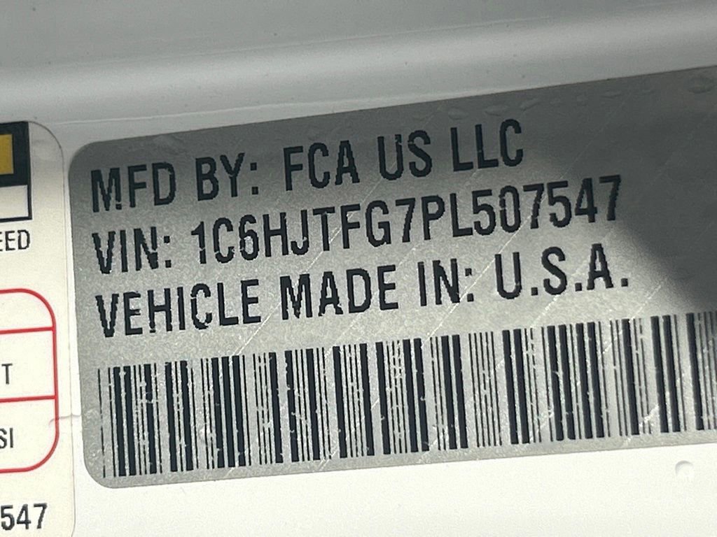 Used 2023 Jeep Gladiator Overland image 42