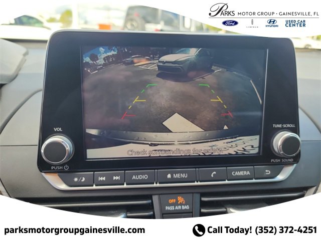 Used 2024 Nissan Altima 2.5 SV image 16