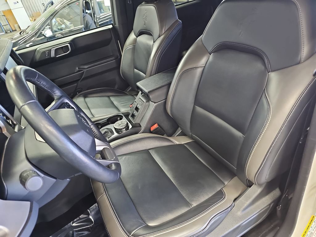 Certified 2025 Ford Bronco Outer Banks image 14