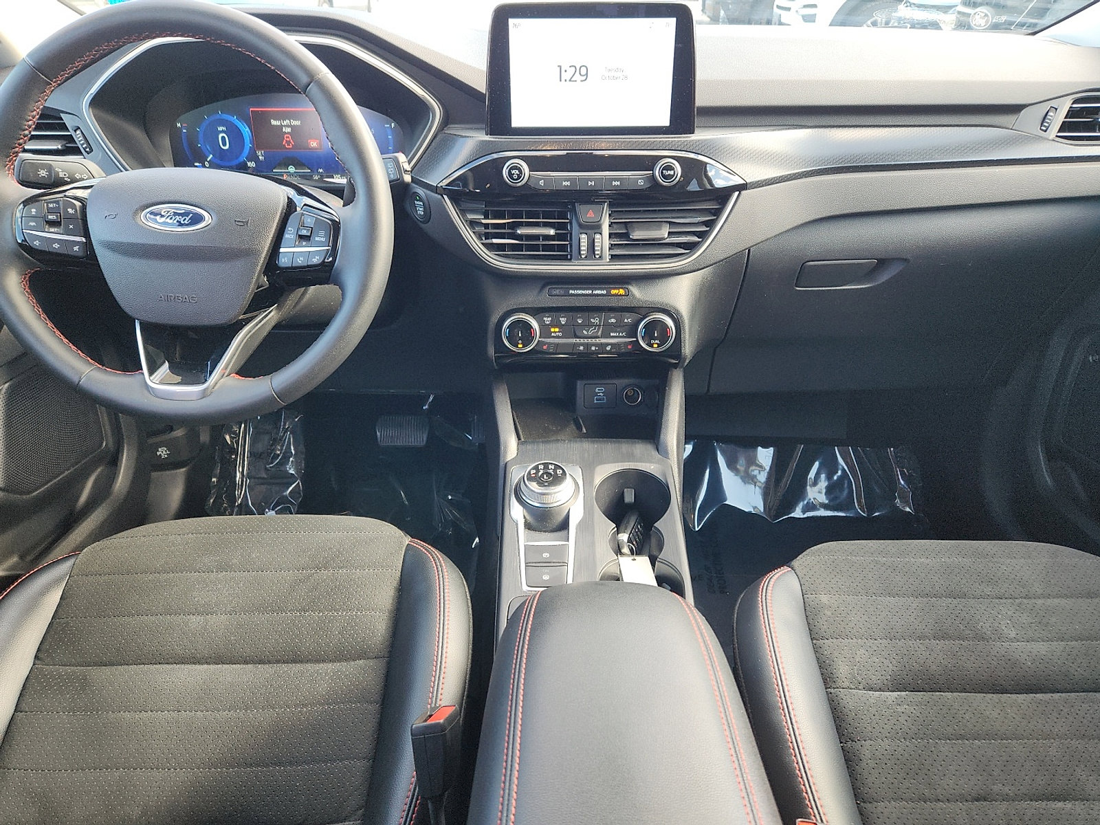 Certified 2022 Ford Escape SEL w/ SEL Stealth AWD Package image 9