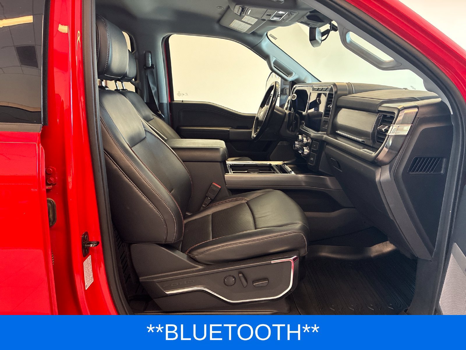 Certified 2024 Ford F250 Lariat w/ Black Appearance Package AWD/4WD image 8