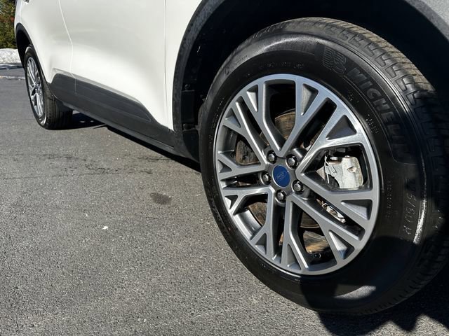 Certified 2022 Ford Escape SEL w/ Technology Package image 11