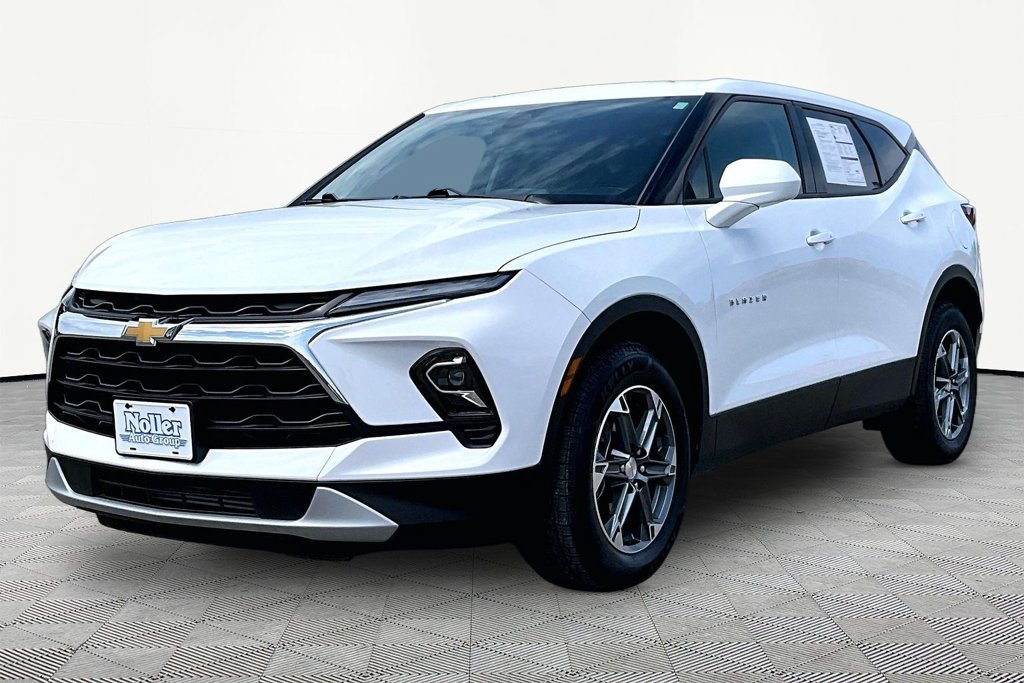 Used 2025 Chevrolet Blazer LT