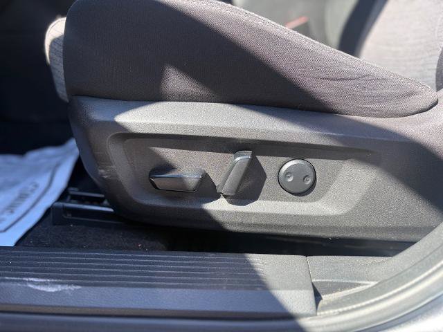Used 2023 Nissan Rogue SV AWD/4WD image 14
