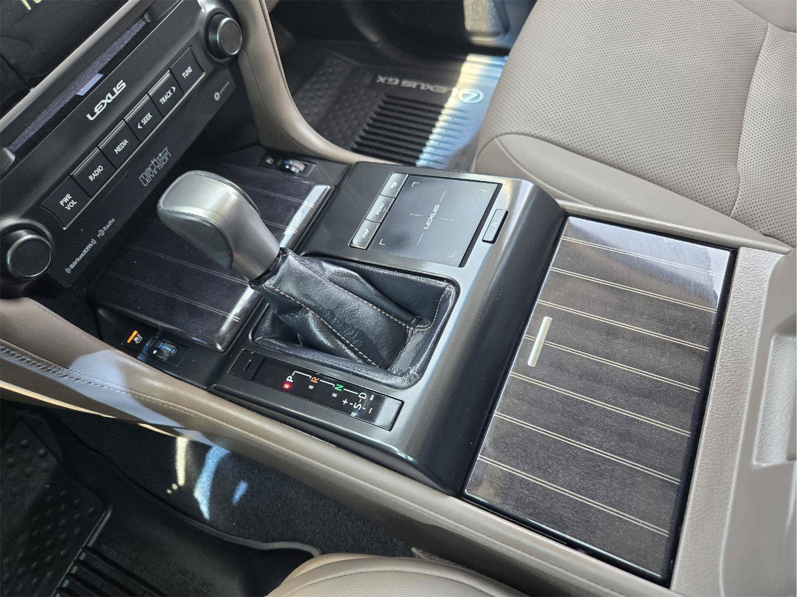 Used 2023 Lexus GX 460 Premium AWD/4WD image 17