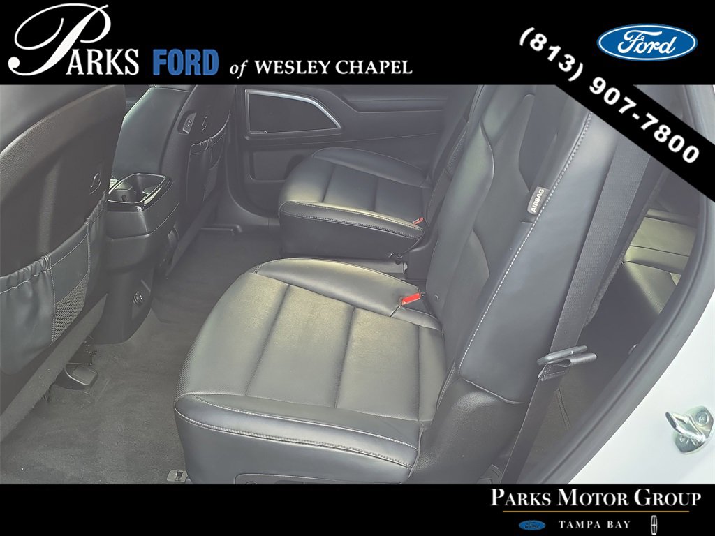 Used 2024 Kia Telluride S image 15