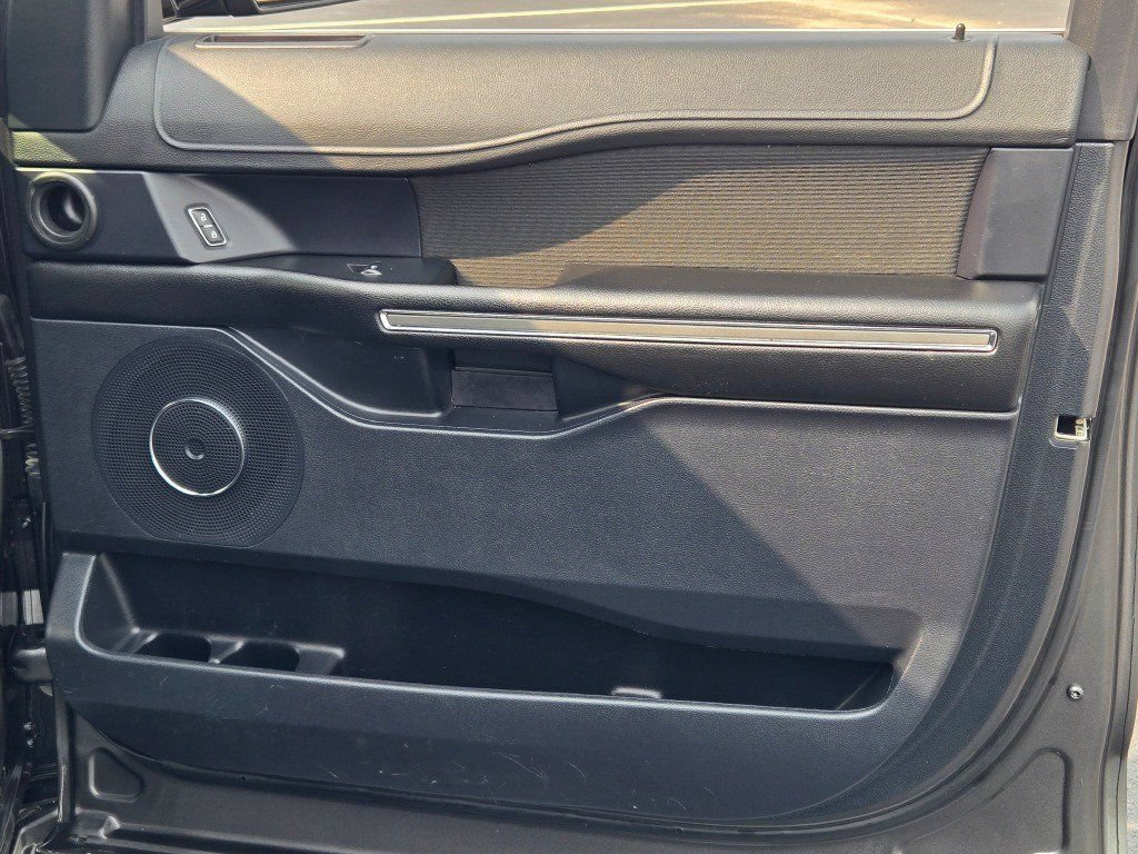 Certified 2021 Ford Expedition Max XLT AWD/4WD image 6