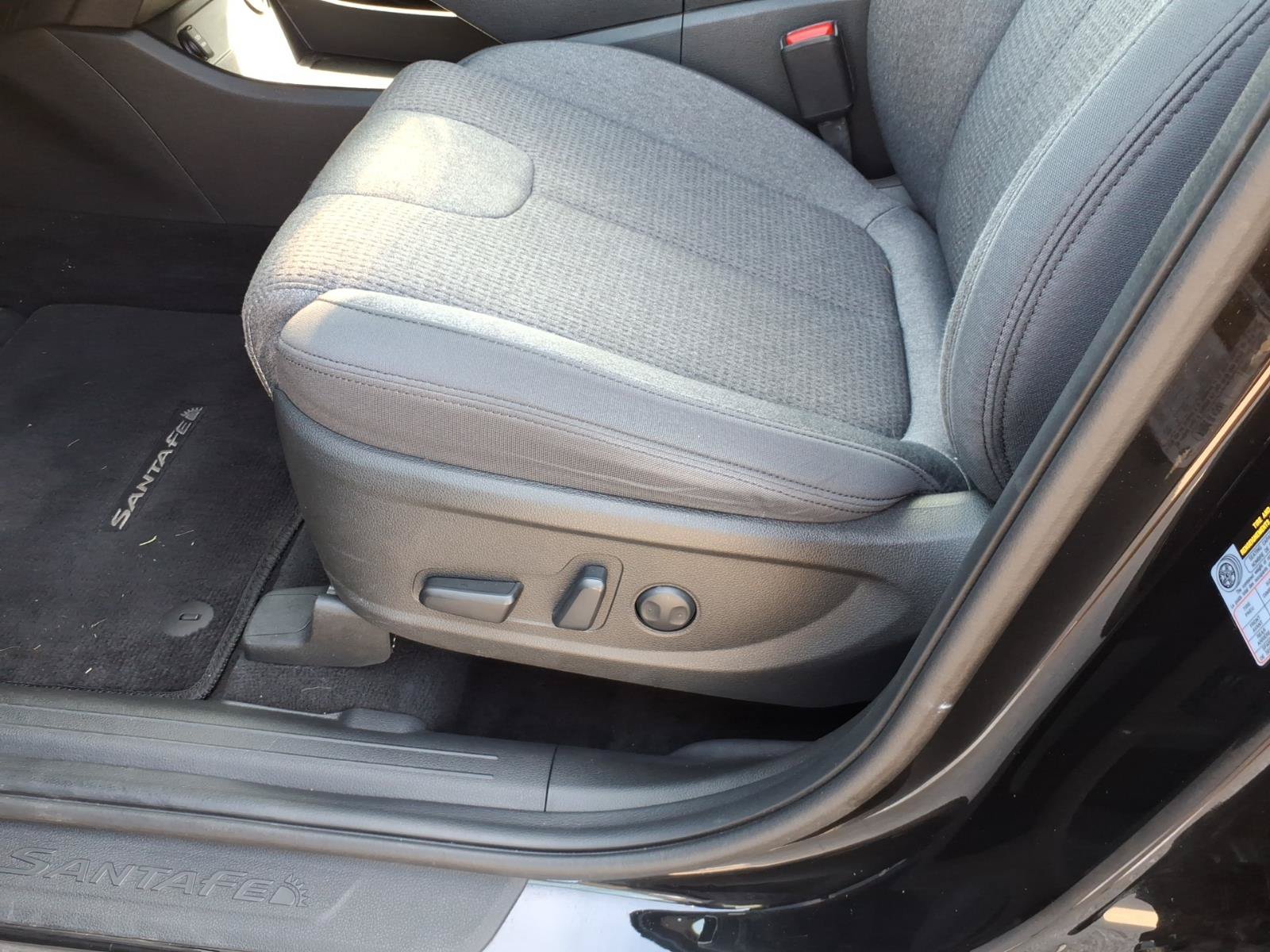 Used 2023 Hyundai Santa Fe SEL FWD image 11