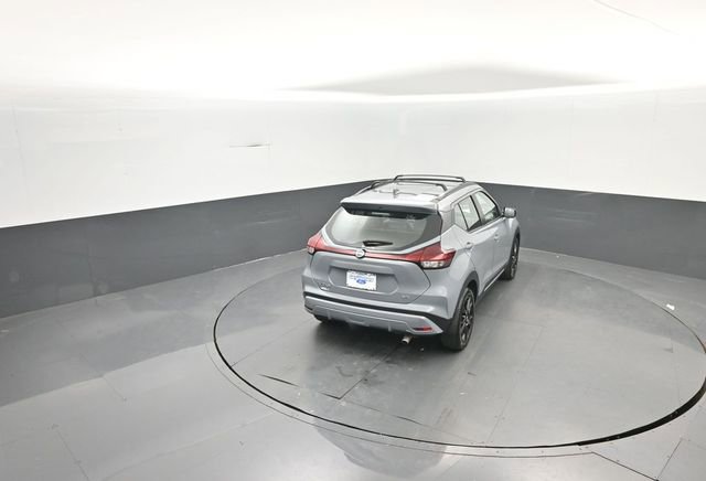 Used 2021 Nissan Kicks SR w/ SR Premium Package image 29