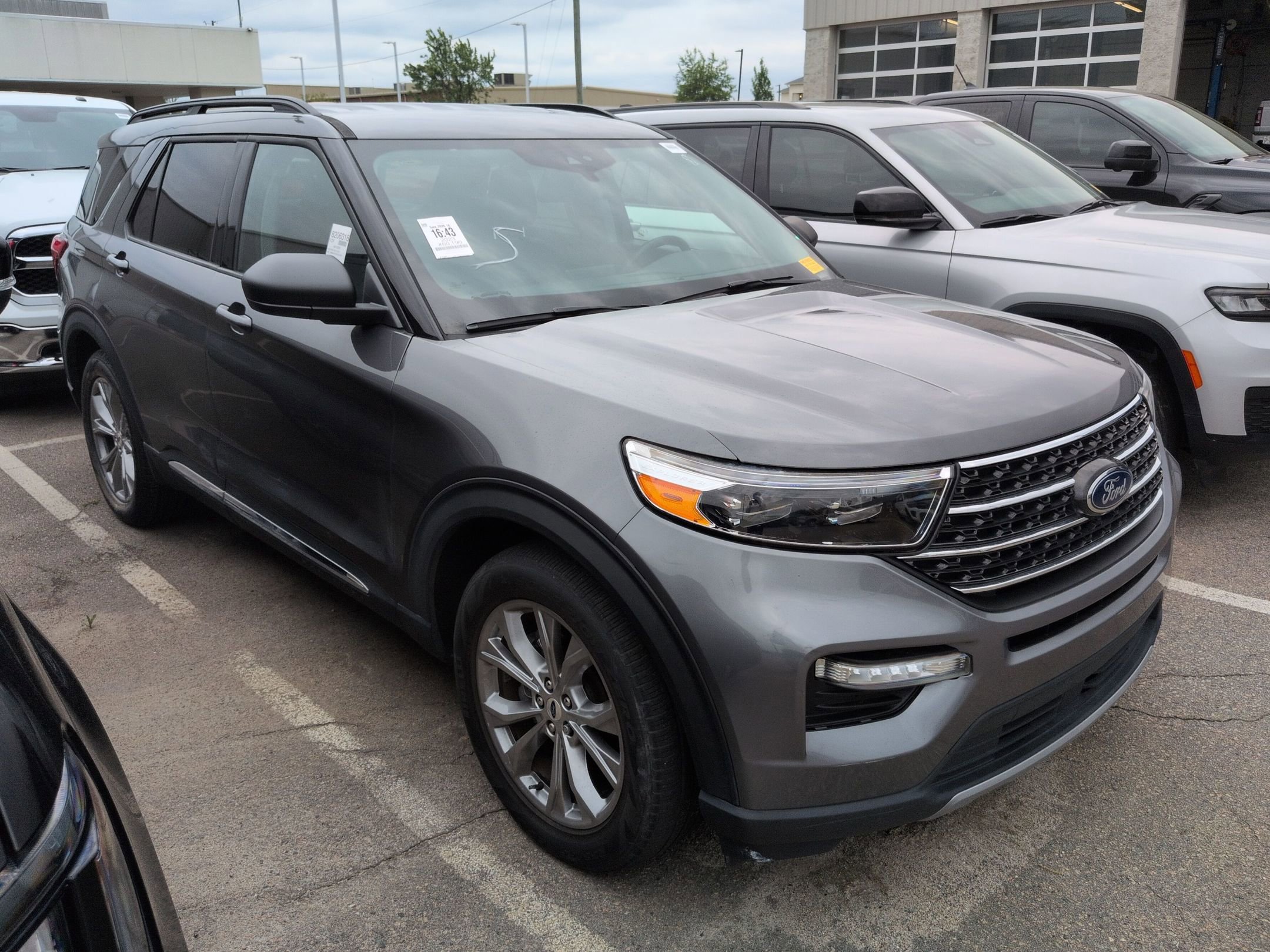 Certified 2023 Ford Explorer XLT w/ Equipment Group 202A