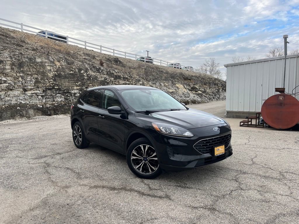 Certified 2022 Ford Escape SE w/ SE Sport Appearance Package