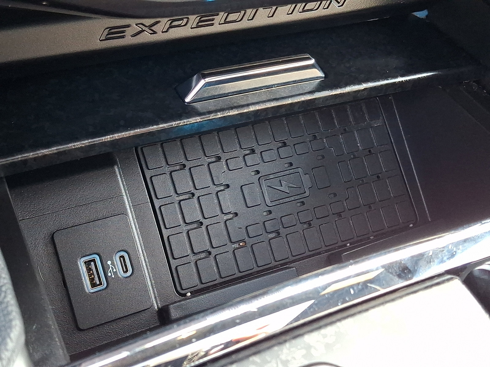 Certified 2024 Ford Expedition Max Limited AWD/4WD image 30