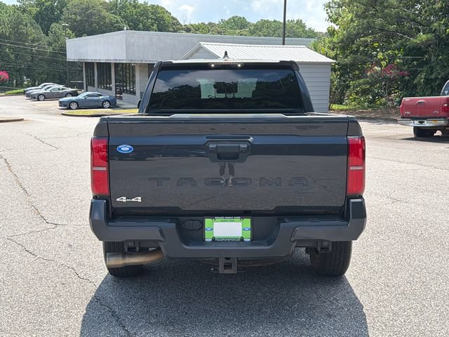 Used 2025 Toyota Tacoma SR5 AWD/4WD image 7