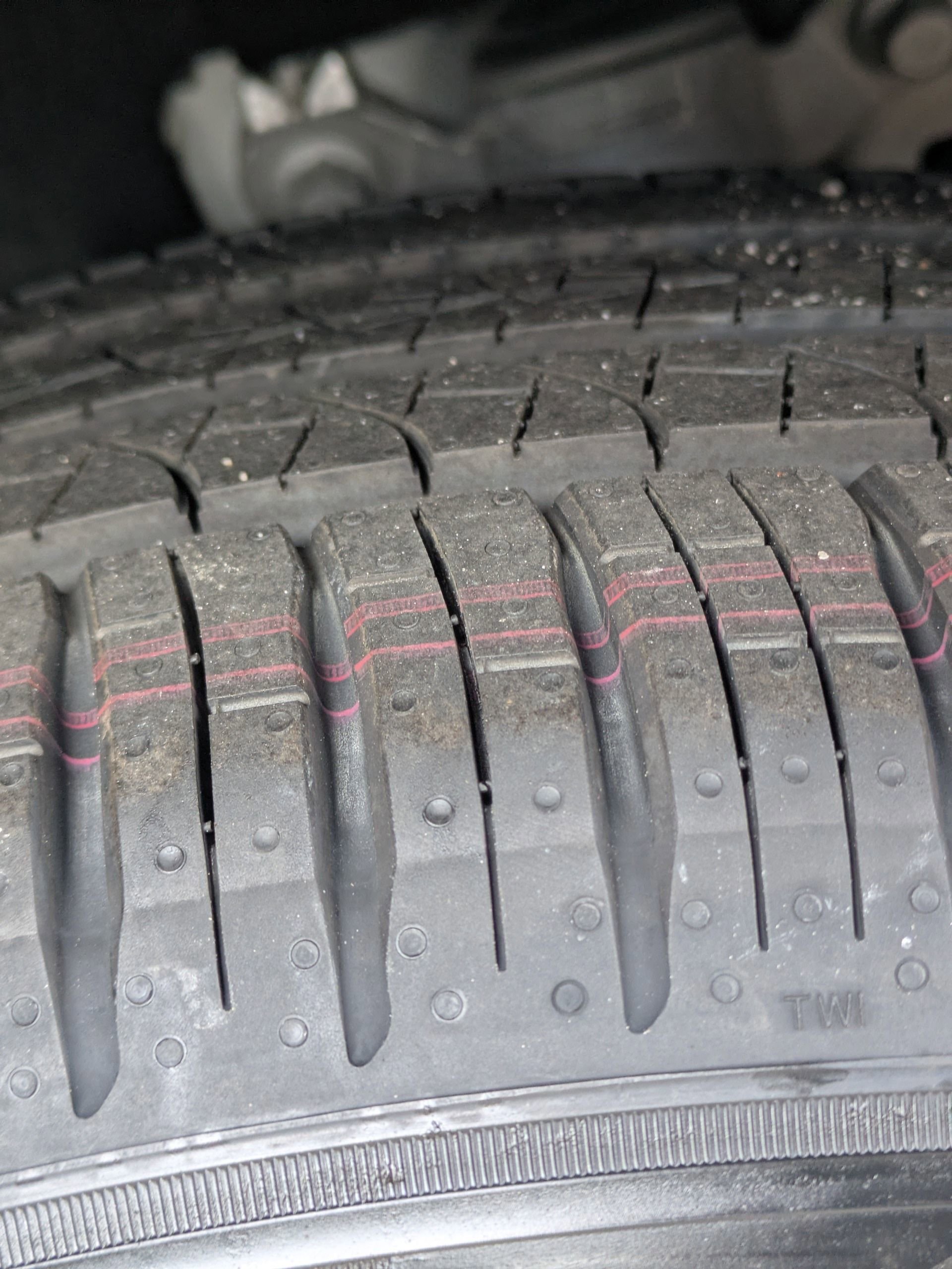 Certified 2022 Ford Explorer Limited w/ Equipment Group 301A image 9