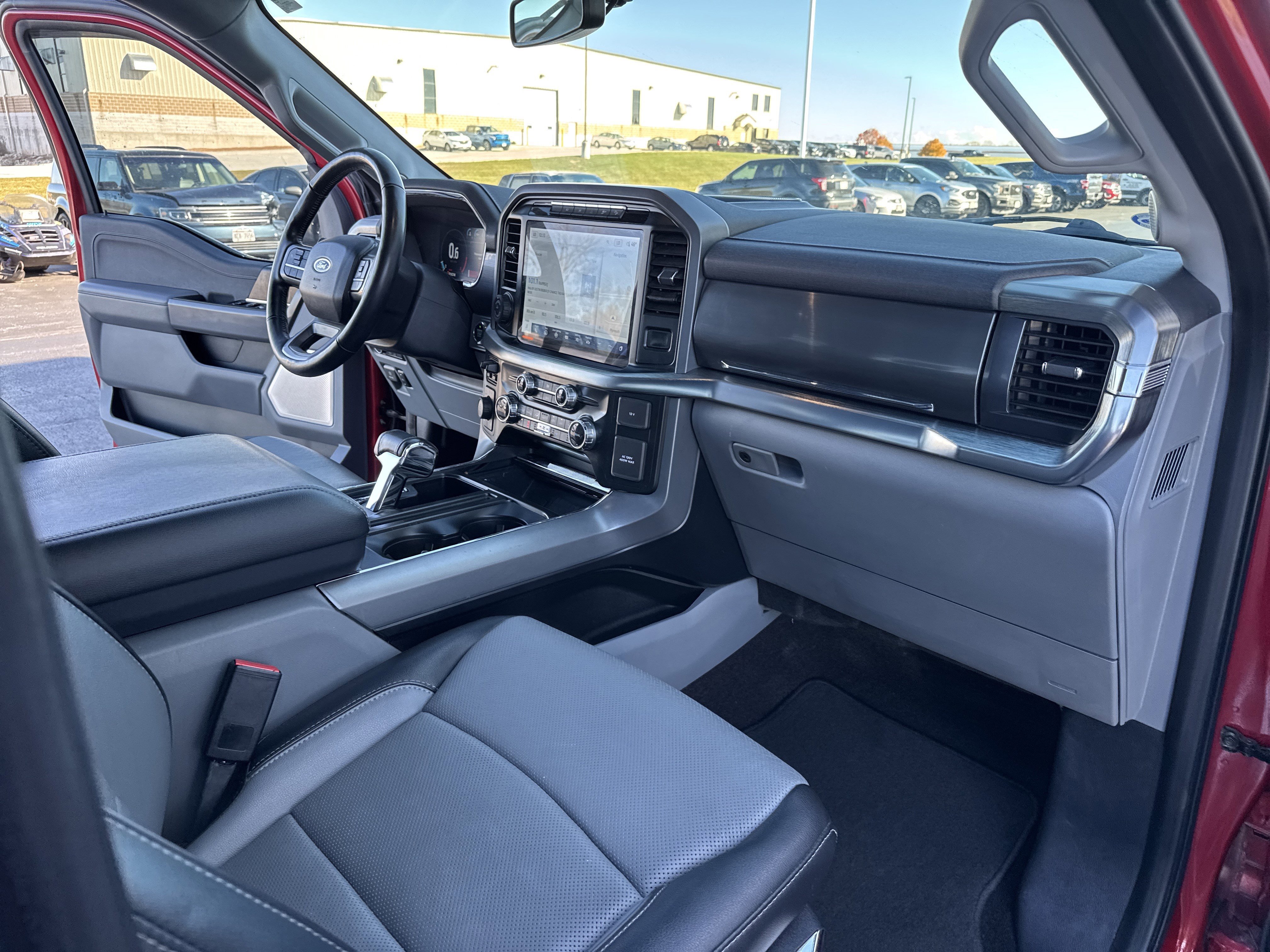 Certified 2022 Ford F150 Lariat w/ Equipment Group 502A High image 36