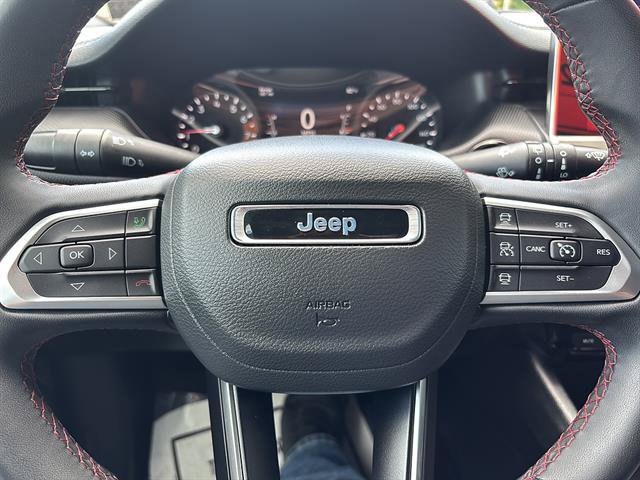 Used 2024 Jeep Compass Trailhawk AWD/4WD image 25
