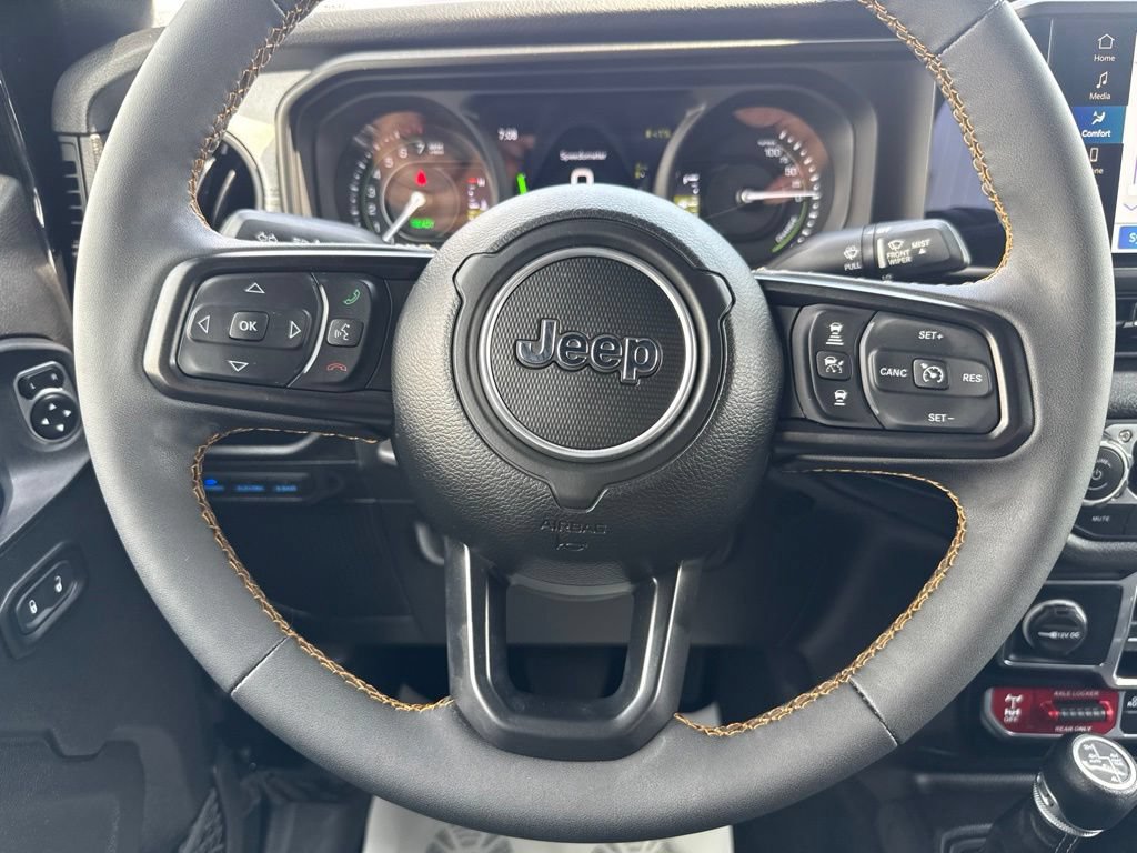 Used 2024 Jeep Wrangler Unlimited AWD/4WD image 15