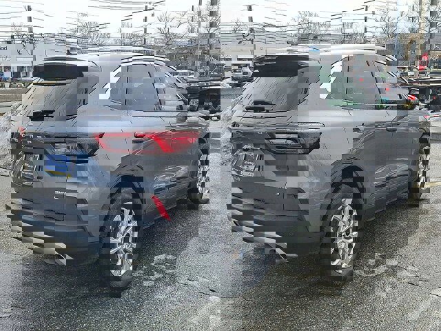 Certified 2024 Ford Escape Active w/ Tech Pack #2 AWD/4WD image 9