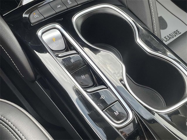 Used 2022 Buick Envision Avenir w/ Technology Package II image 30