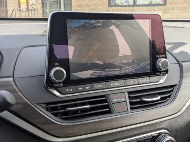 Used 2024 Nissan Altima 2.5 SV FWD image 18
