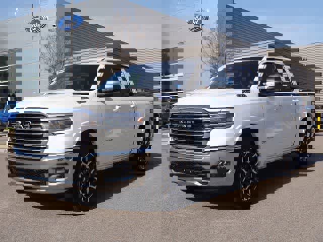 Used 2025 RAM 1500 Laramie image 1