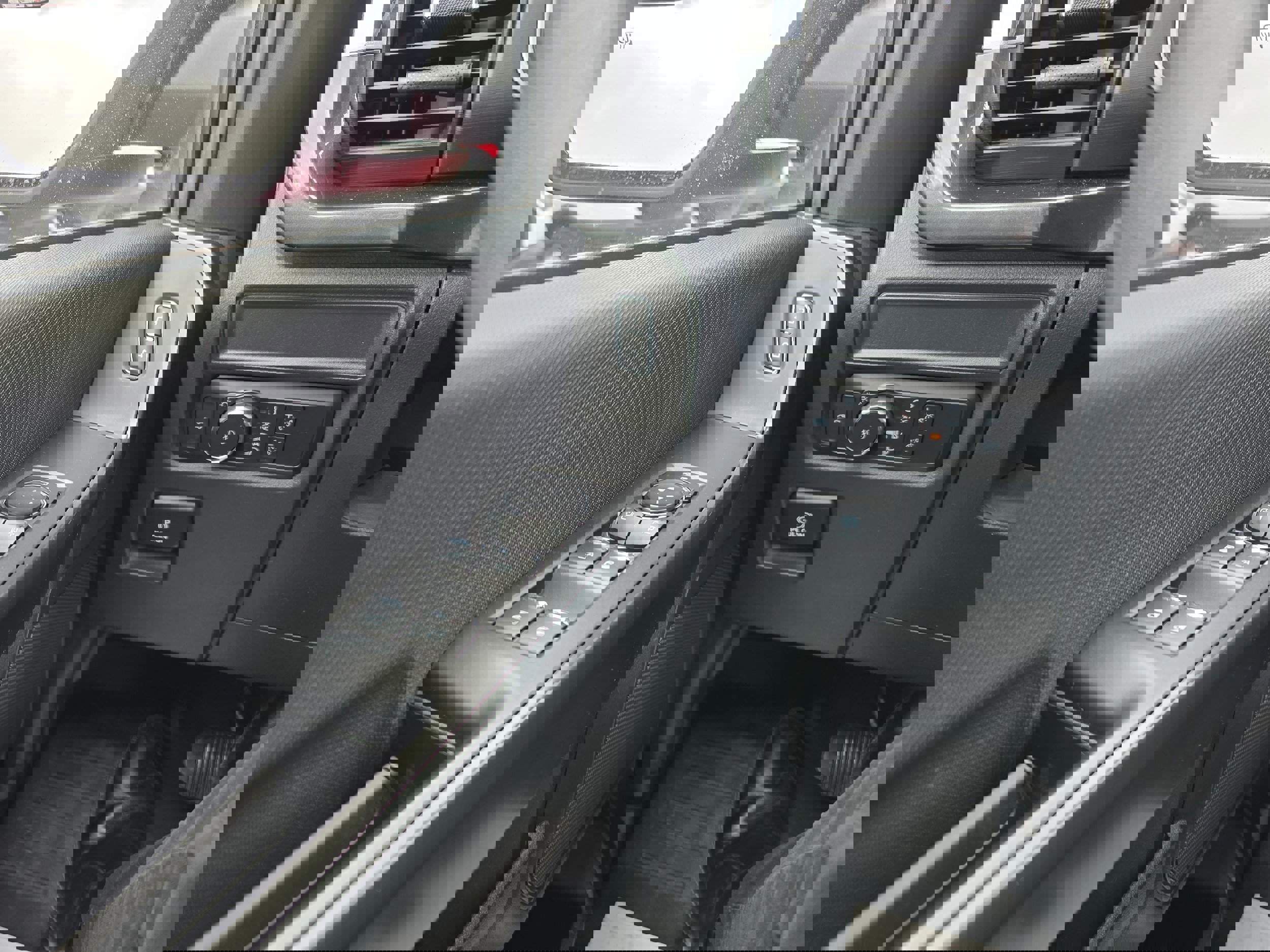 Certified 2022 Ford F150 XL w/ STX Appearance Package image 18