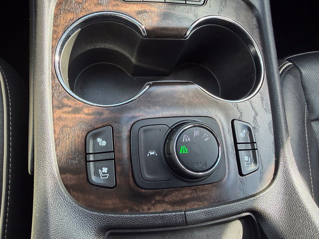 Used 2020 GMC Acadia Denali w/ Technology Package AWD/4WD image 40