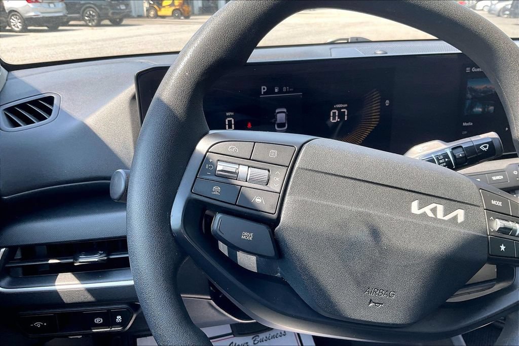 Used 2025 Kia K4 FWD image 18