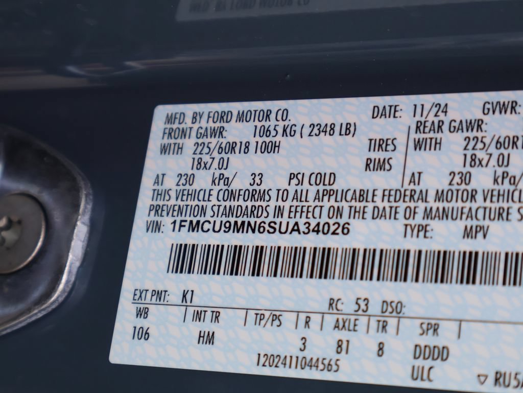 Certified 2025 Ford Escape ST-Line w/ Cold Weather Package AWD/4WD image 40