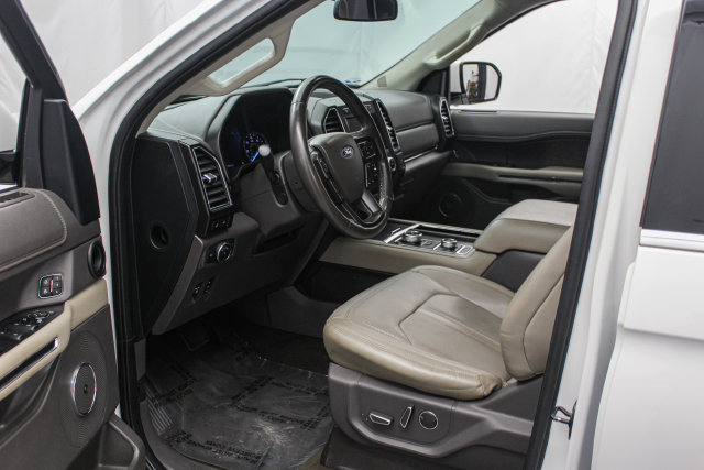 Certified 2020 Ford Expedition Limited w/ Special Edition Package AWD/4WD image 16