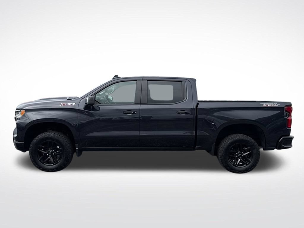 Used 2023 Chevrolet Silverado 1500 LT Trail Boss w/ LT Trail Boss Premium Package AWD/4WD image 3