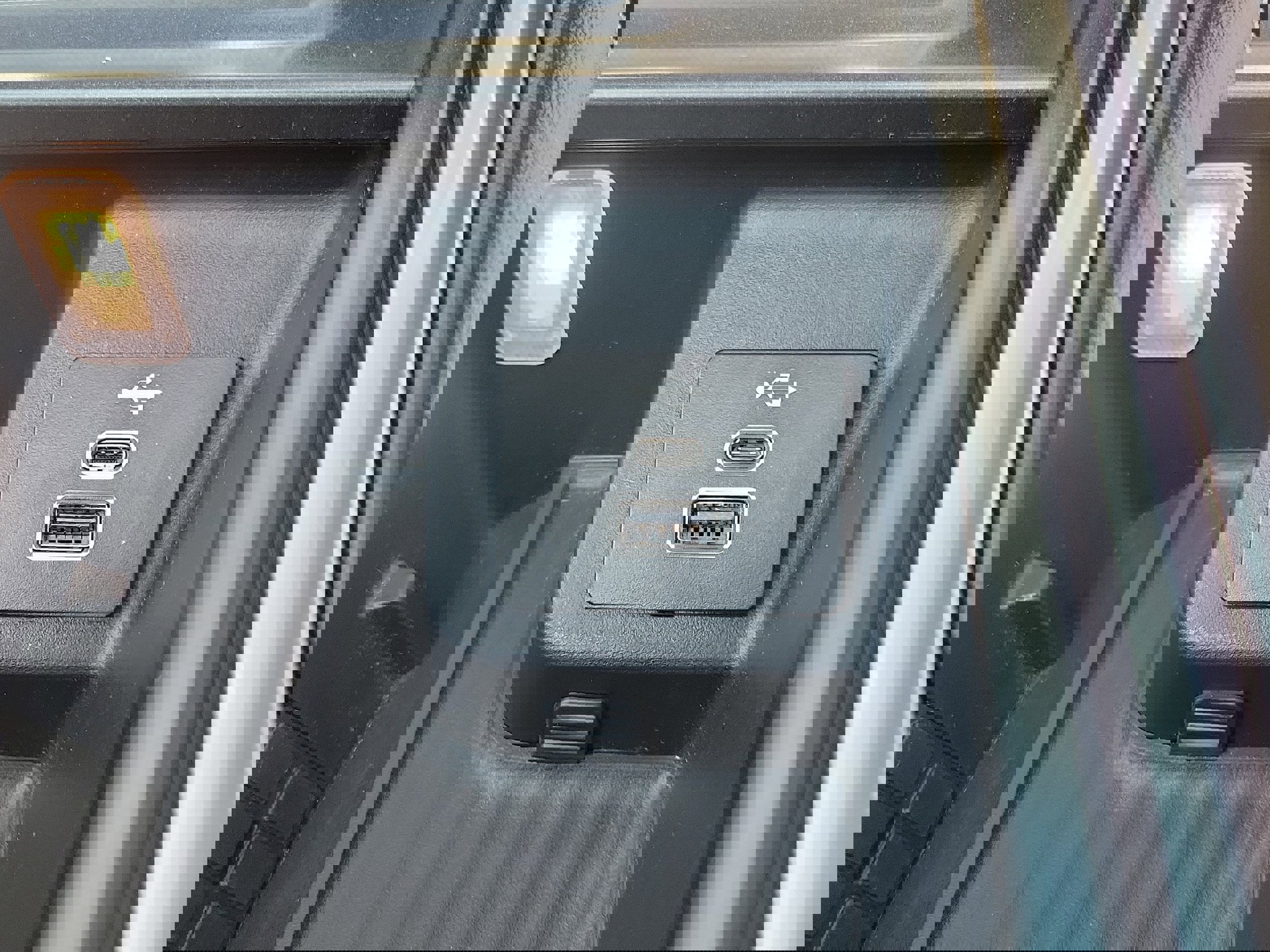 Certified 2025 Ford Expedition Max Platinum image 38