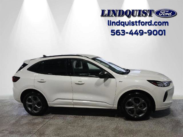 Certified 2023 Ford Escape ST-Line w/ Tech Pack #1 image 6