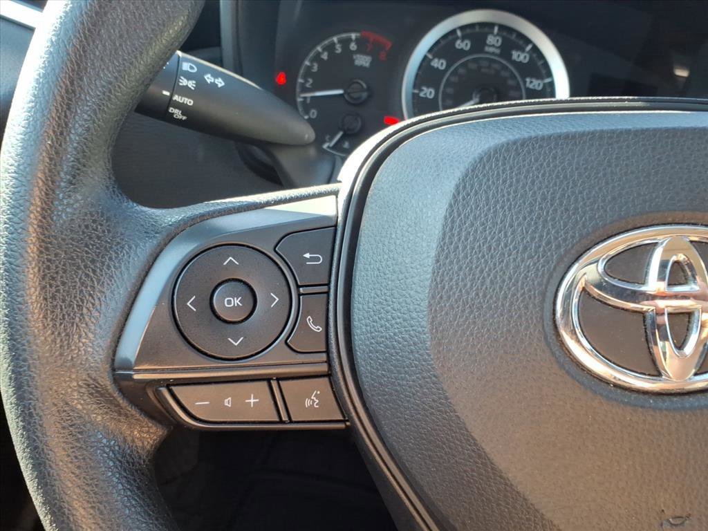 Used 2022 Toyota Corolla LE image 15