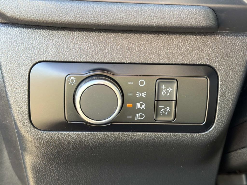 Certified 2022 Ford Escape SE image 17