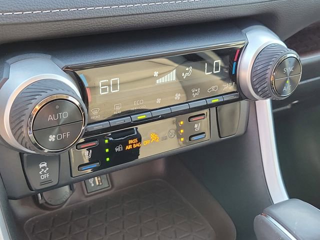 Used 2023 Toyota RAV4 Limited AWD/4WD image 28