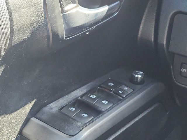 Used 2017 Toyota Tacoma TRD Off-Road w/ Tow Package (A/T) AWD/4WD image 11