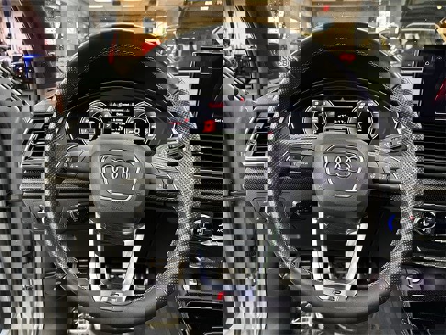 Used 2022 Audi SQ5 Premium Plus w/ Premium Plus Package image 6