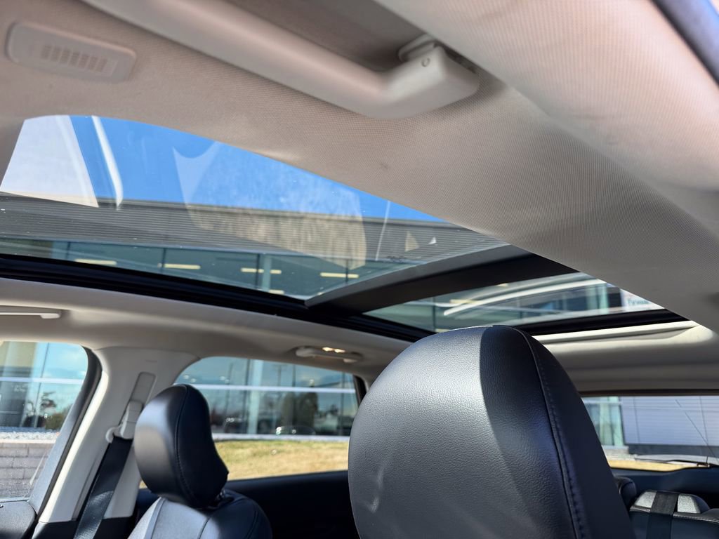 Certified 2019 Ford Edge Titanium w/ Equipment Group 301A image 11