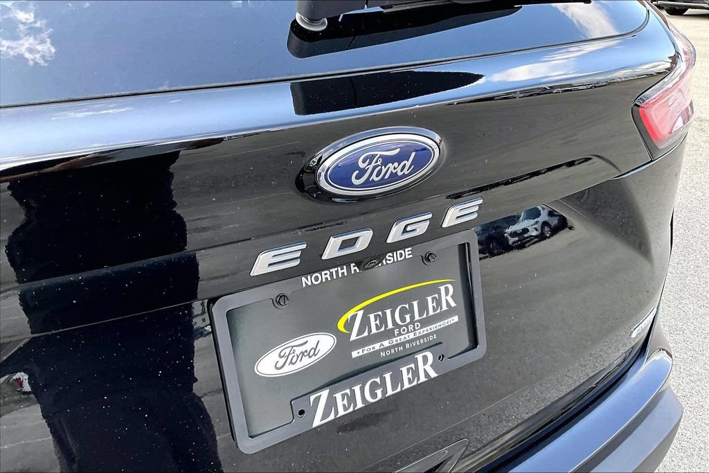 Certified 2023 Ford Edge SEL w/ Convenience Package AWD/4WD image 8